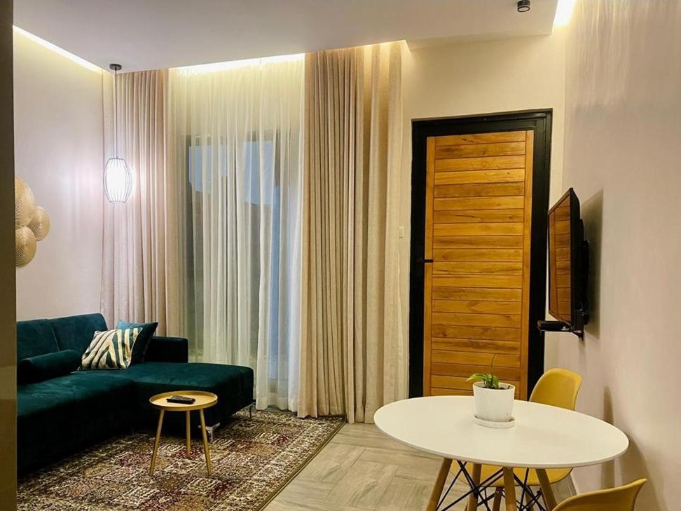 בלנטייר Instahomes By Tru - Garden Suites מראה חיצוני תמונה