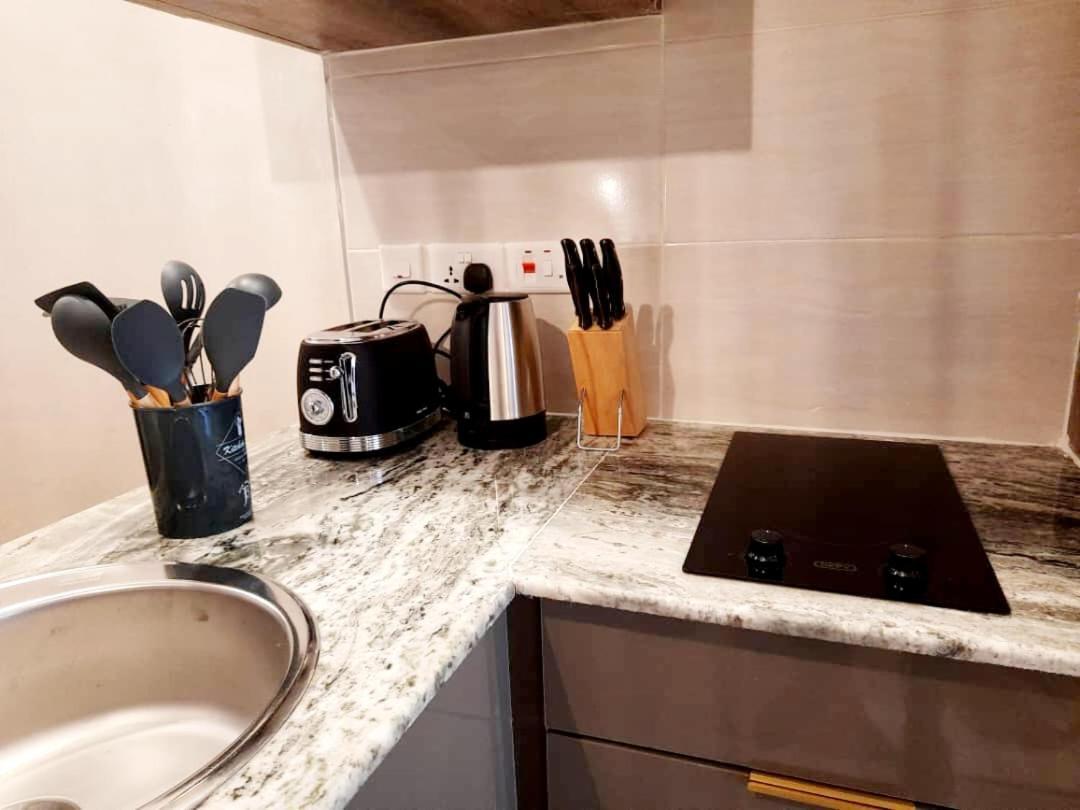 בלנטייר Instahomes By Tru - Garden Suites מראה חיצוני תמונה